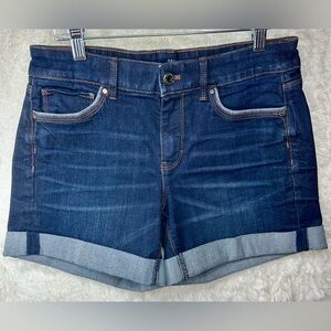 Black White Mid Rise 5’ Denim Short Size 4